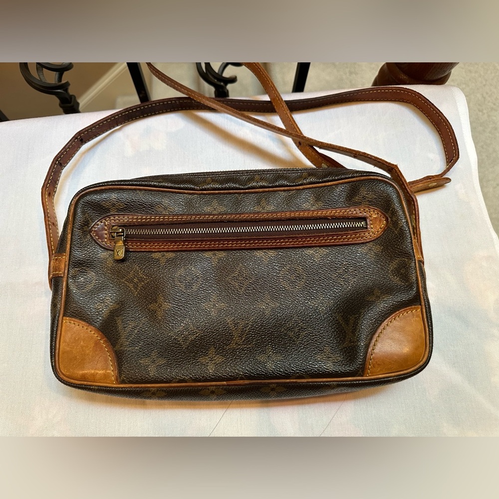 Authentic Louis Vuitton Monogram Clutch converted to Crossbody Bag - Picture 8 of 8